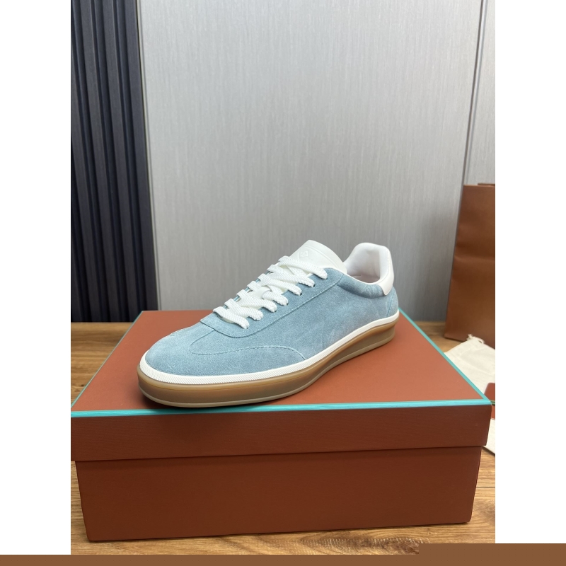 Pra*a casual shoes